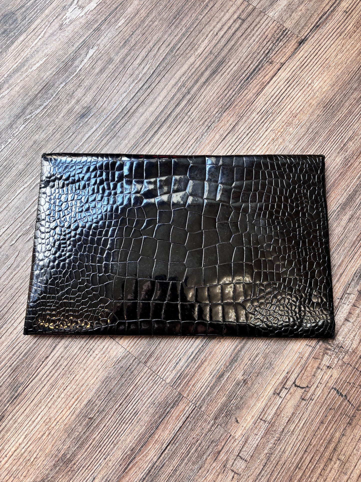 Vintage Croc Envelope Clutch – Black & Gold