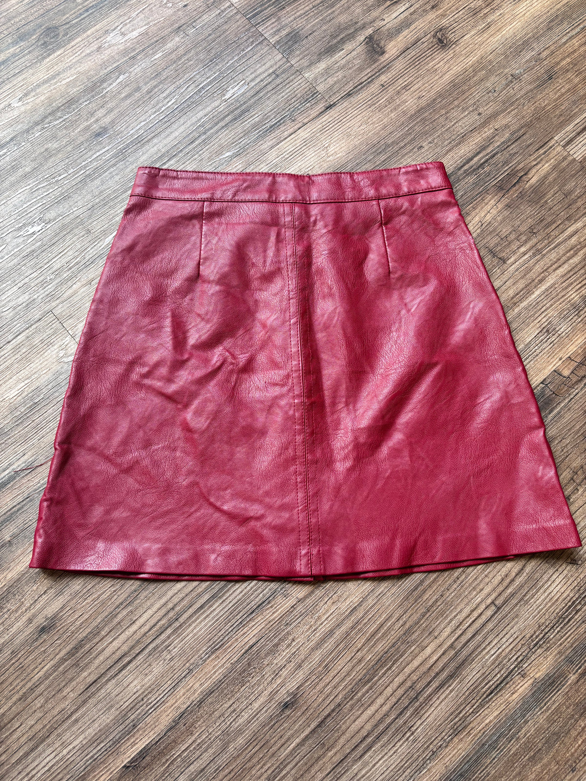 Vintage Faux Leather Button Skirt – Bordeaux