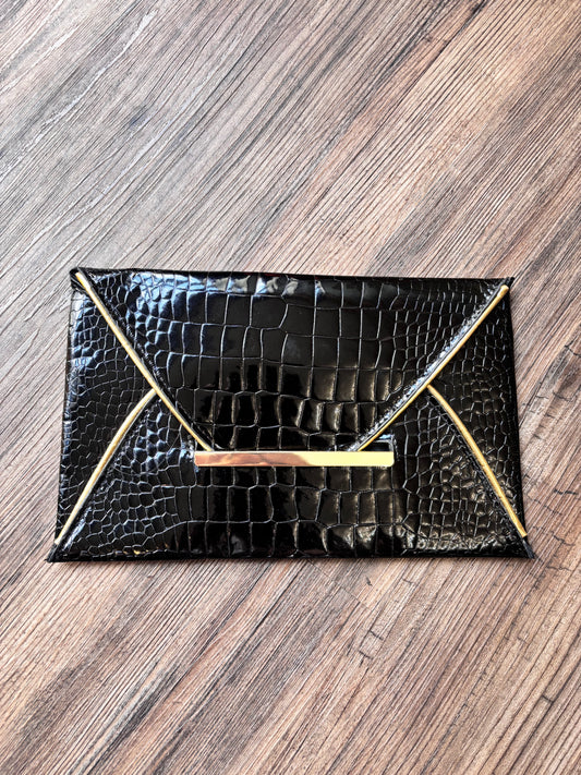 Vintage Croc Envelope Clutch – Black & Gold