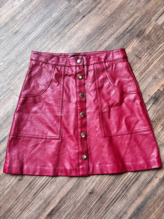 Vintage Faux Leather Button Skirt – Bordeaux