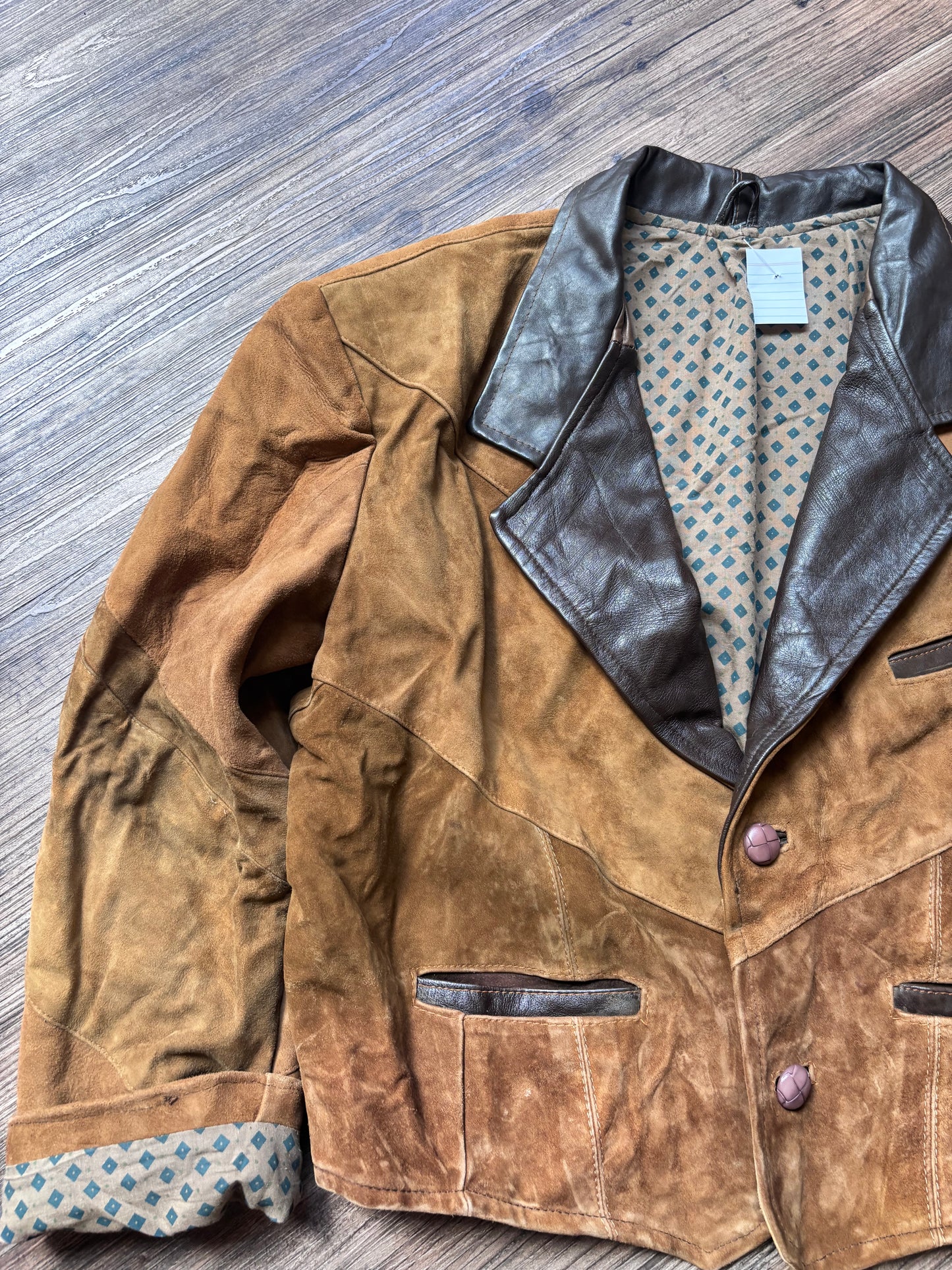 Vintage 80s Suede Tuxedo Jacket – Beige & Brown